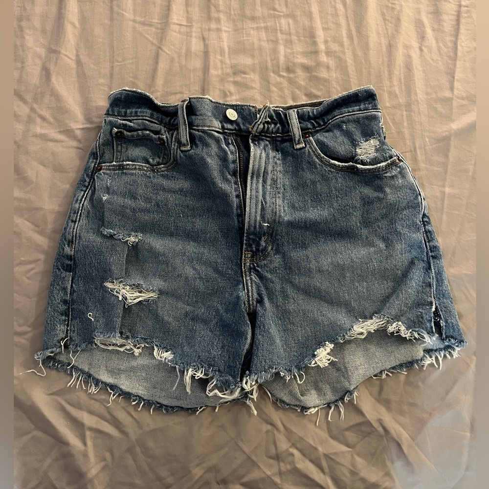 Abercrombie mom short